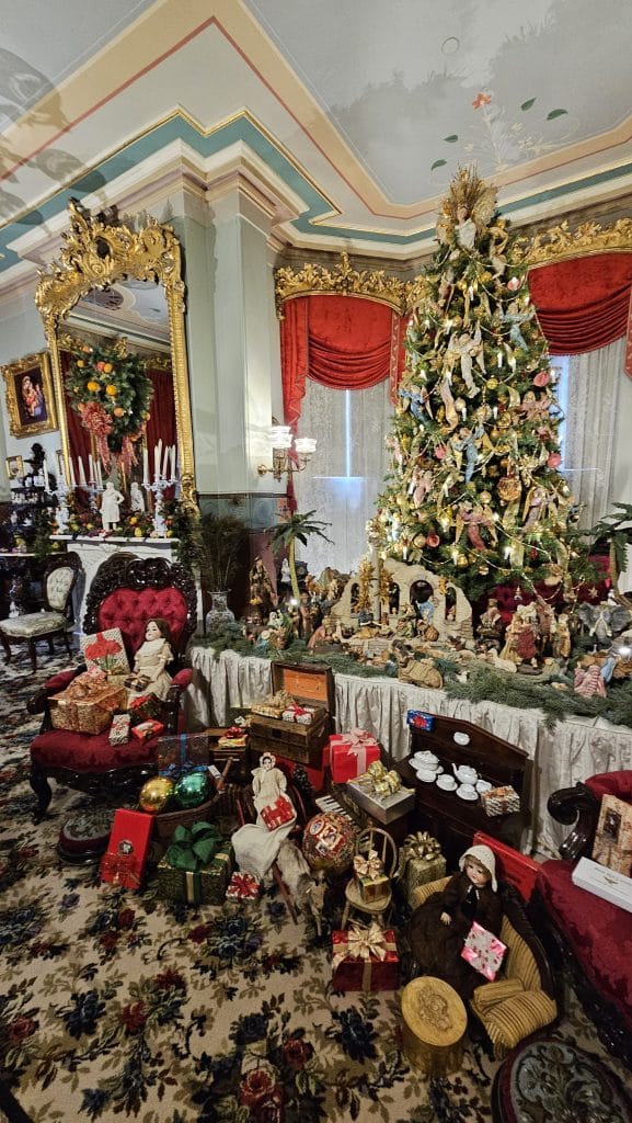 Christmas in St Louis, Campbell House