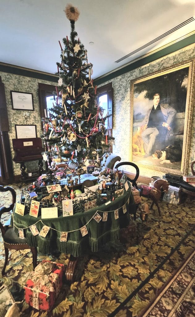 Vintage St Louis Christmas at the Campbell House